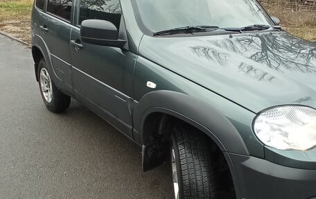 Chevrolet Niva I рестайлинг, 2019 год, 870 000 рублей, 5 фотография