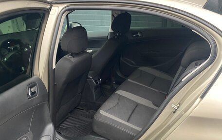 Peugeot 408 I рестайлинг, 2015 год, 850 000 рублей, 18 фотография