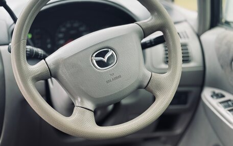 Mazda Premacy III, 2001 год, 380 000 рублей, 24 фотография