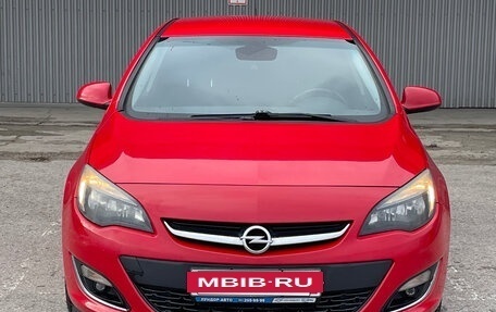 Opel Astra J, 2012 год, 629 999 рублей, 2 фотография