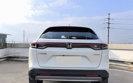 Honda Vezel, 2023 год, 1 640 000 рублей, 4 фотография