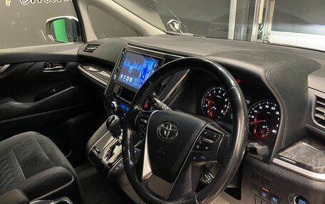 Toyota Alphard III, 2019 год, 4 190 000 рублей, 9 фотография