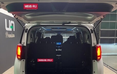 Toyota Alphard III, 2019 год, 4 190 000 рублей, 23 фотография