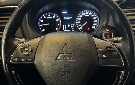 Mitsubishi Outlander III рестайлинг 3, 2018 год, 2 345 000 рублей, 9 фотография