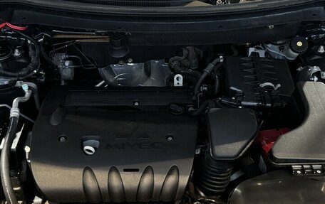 Mitsubishi Outlander III рестайлинг 3, 2018 год, 2 345 000 рублей, 17 фотография