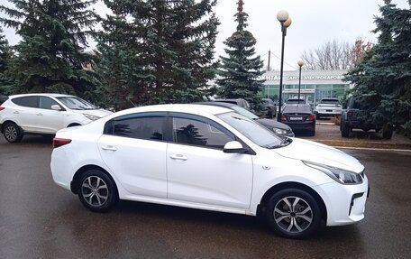 KIA Rio IV, 2017 год, 1 100 000 рублей, 3 фотография