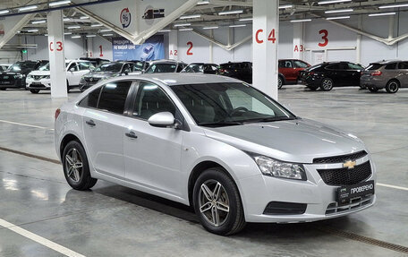 Chevrolet Cruze II, 2011 год, 650 000 рублей, 3 фотография