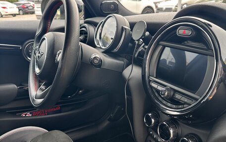 MINI Hatch, 2020 год, 2 990 000 рублей, 5 фотография