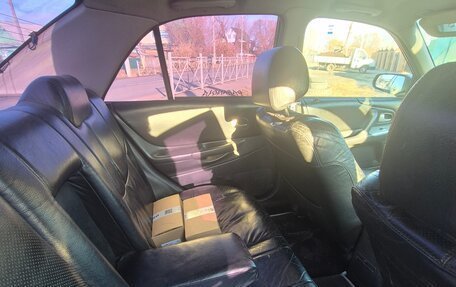 Mazda 323, 2003 год, 330 000 рублей, 7 фотография