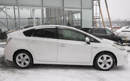 Toyota Prius, 2012 год, 1 335 000 рублей, 5 фотография