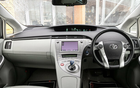 Toyota Prius, 2012 год, 1 335 000 рублей, 15 фотография