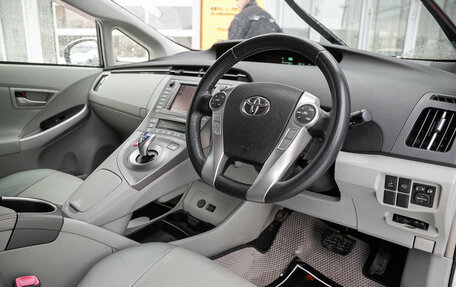 Toyota Prius, 2012 год, 1 335 000 рублей, 12 фотография
