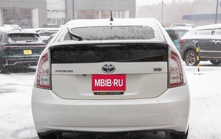Toyota Prius, 2012 год, 1 335 000 рублей, 7 фотография