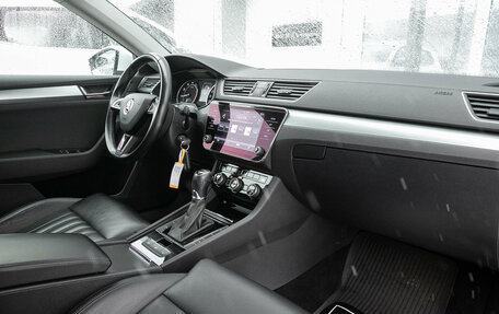 Skoda Superb III рестайлинг, 2018 год, 1 998 000 рублей, 18 фотография