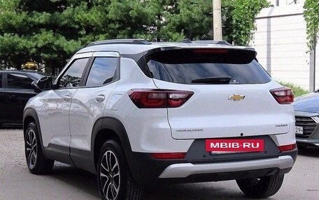 Chevrolet TrailBlazer, 2022 год, 2 370 000 рублей, 3 фотография