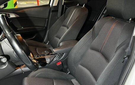 Mazda 3, 2018 год, 1 699 900 рублей, 9 фотография