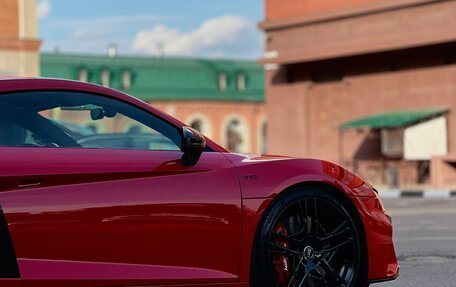 Audi R8, 2019 год, 18 700 000 рублей, 6 фотография