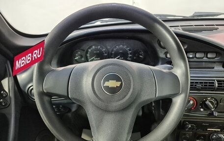 Chevrolet Niva I рестайлинг, 2017 год, 701 000 рублей, 11 фотография