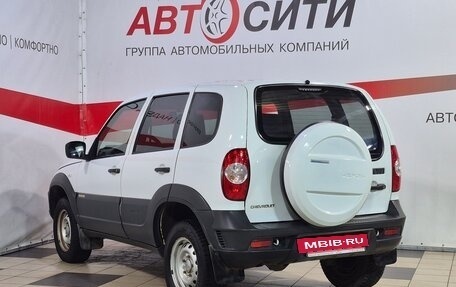 Chevrolet Niva I рестайлинг, 2017 год, 701 000 рублей, 5 фотография