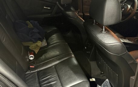 BMW 5 серия, 2006 год, 1 350 000 рублей, 18 фотография