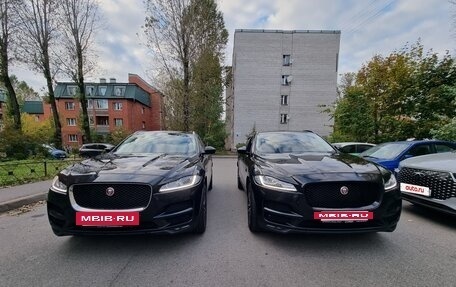 Jaguar F-Pace, 2017 год, 2 300 000 рублей, 22 фотография