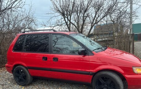 Mitsubishi Space Runner II, 1994 год, 350 000 рублей, 2 фотография