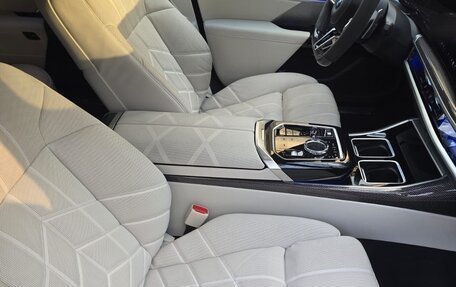 BMW 7 серия, 2024 год, 16 000 000 рублей, 15 фотография