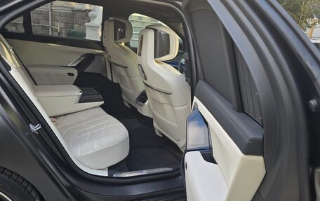 BMW 7 серия, 2024 год, 16 000 000 рублей, 14 фотография