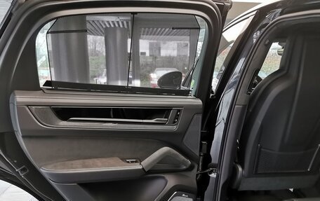 Porsche Cayenne III, 2024 год, 36 960 000 рублей, 37 фотография