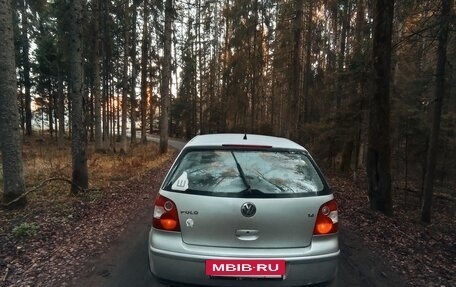 Volkswagen Polo IV рестайлинг, 2003 год, 230 000 рублей, 2 фотография