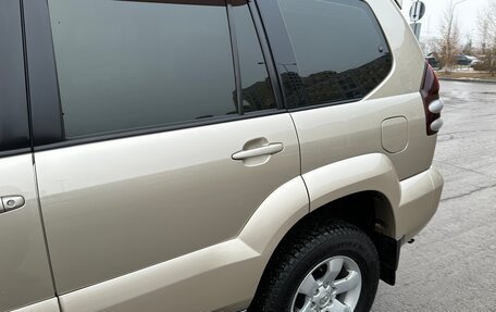 Toyota Land Cruiser Prado 120 рестайлинг, 2008 год, 2 645 000 рублей, 18 фотография