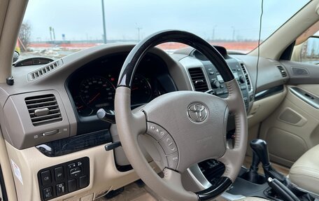 Toyota Land Cruiser Prado 120 рестайлинг, 2008 год, 2 645 000 рублей, 32 фотография