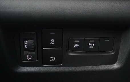 Citroen C4 II рестайлинг, 2017 год, 1 030 000 рублей, 29 фотография