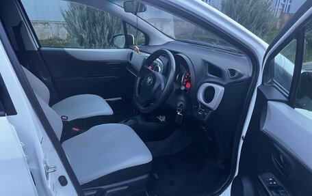 Toyota Vitz, 2013 год, 949 000 рублей, 12 фотография