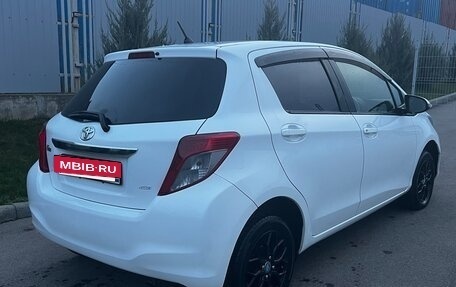 Toyota Vitz, 2013 год, 949 000 рублей, 7 фотография