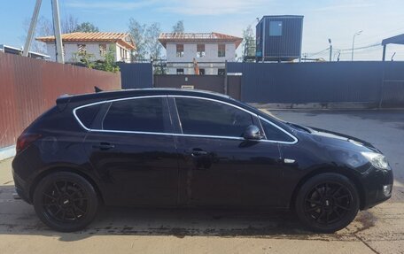 Opel Astra J, 2011 год, 480 000 рублей, 3 фотография