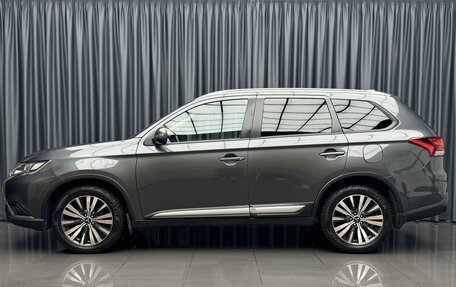 Mitsubishi Outlander III рестайлинг 3, 2019 год, 2 449 000 рублей, 6 фотография