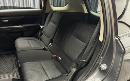 Mitsubishi Outlander III рестайлинг 3, 2019 год, 2 449 000 рублей, 8 фотография