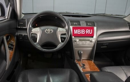 Toyota Camry, 2011 год, 1 200 000 рублей, 5 фотография
