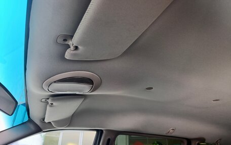 Dodge Caravan IV, 2002 год, 550 000 рублей, 13 фотография