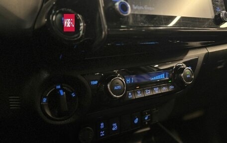 Toyota Hilux VIII, 2021 год, 5 699 000 рублей, 19 фотография