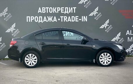Chevrolet Cruze II, 2011 год, 750 000 рублей, 9 фотография