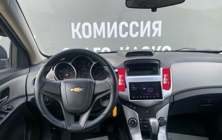 Chevrolet Cruze II, 2011 год, 750 000 рублей, 15 фотография