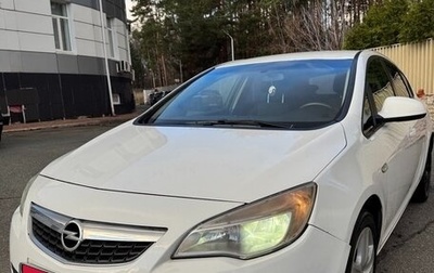 Opel Astra J, 2011 год, 715 000 рублей, 1 фотография