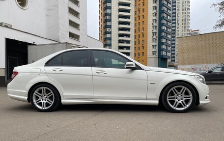 Mercedes-Benz C-Класс, 2010 год, 1 100 000 рублей, 4 фотография
