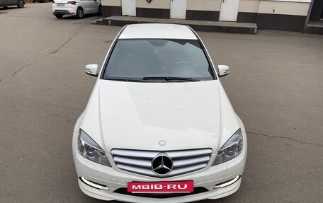 Mercedes-Benz C-Класс, 2010 год, 1 100 000 рублей, 3 фотография