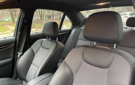 Mercedes-Benz C-Класс, 2010 год, 1 100 000 рублей, 15 фотография