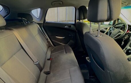 Opel Astra J, 2011 год, 715 000 рублей, 14 фотография