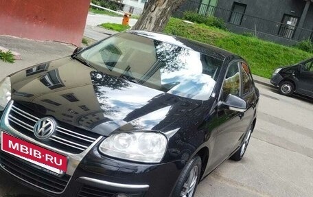 Volkswagen Jetta VI, 2009 год, 390 000 рублей, 3 фотография