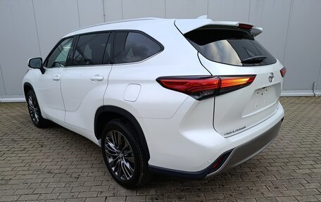 Toyota Highlander, 2025 год, 6 900 000 рублей, 7 фотография